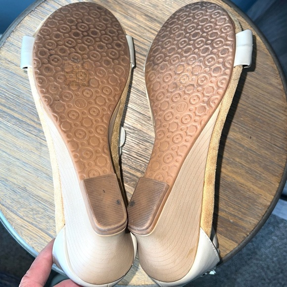 Patrizia Harlequin Flower Wedge Sandals - Picture 8 of 10